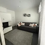 Onnela With Sauna,wifi And Parking Near Santa Village Apartman Rovaniemi