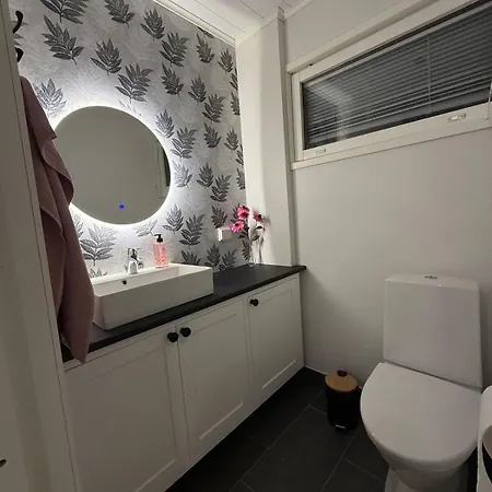 Onnela With Sauna,wifi And Parking Near Santa Village アパート ロヴァニエミ