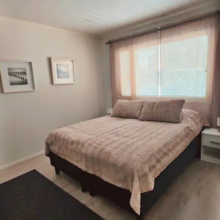 Onnela With Sauna,wifi And Parking Near Santa Village アパート