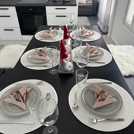 Onnela With Sauna,wifi And Parking Near Santa Village